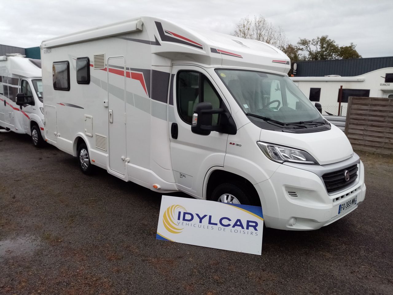 Camping-car RIMOR SEAL 68 LIT CENTRAL. PR MAIN TBE.